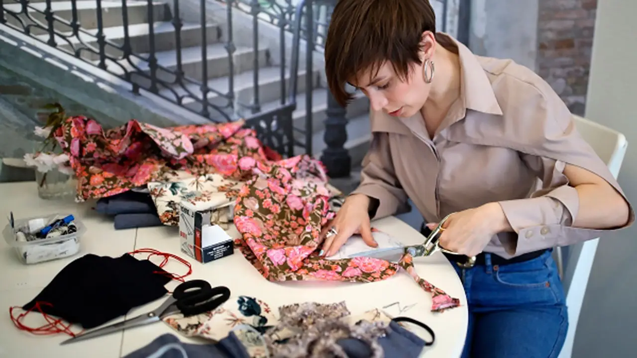 Самозанятый за работой