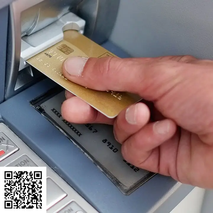 Сканируйте qr код и оформите дебетовую карту со снятием наличных без комиссии Сканируйте qr код и оформите дебетовую карту со снятием наличных без комиссии